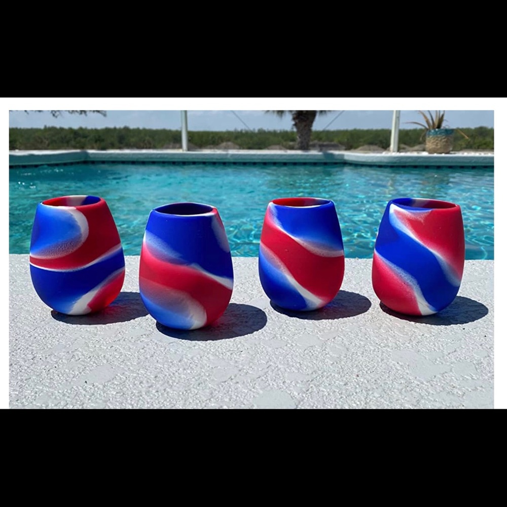 Silicone swirls wine glasses